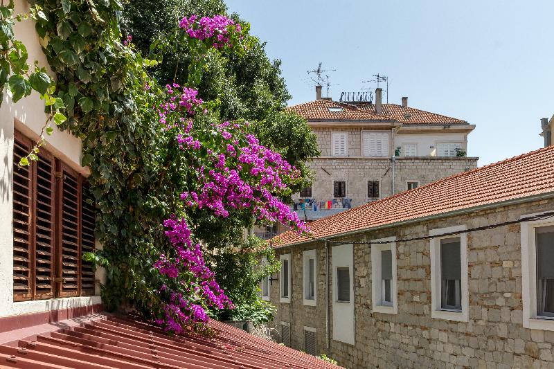 Guesthouse Imperator Split Exterior foto